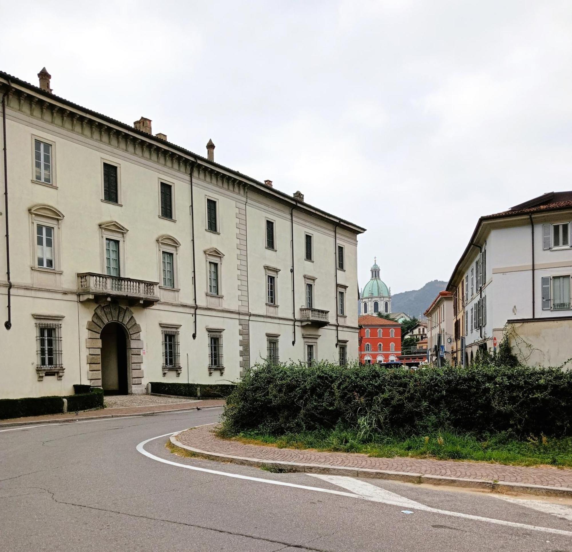 Amendola City View Apartments Suite Romantica Como Eksteriør bilde